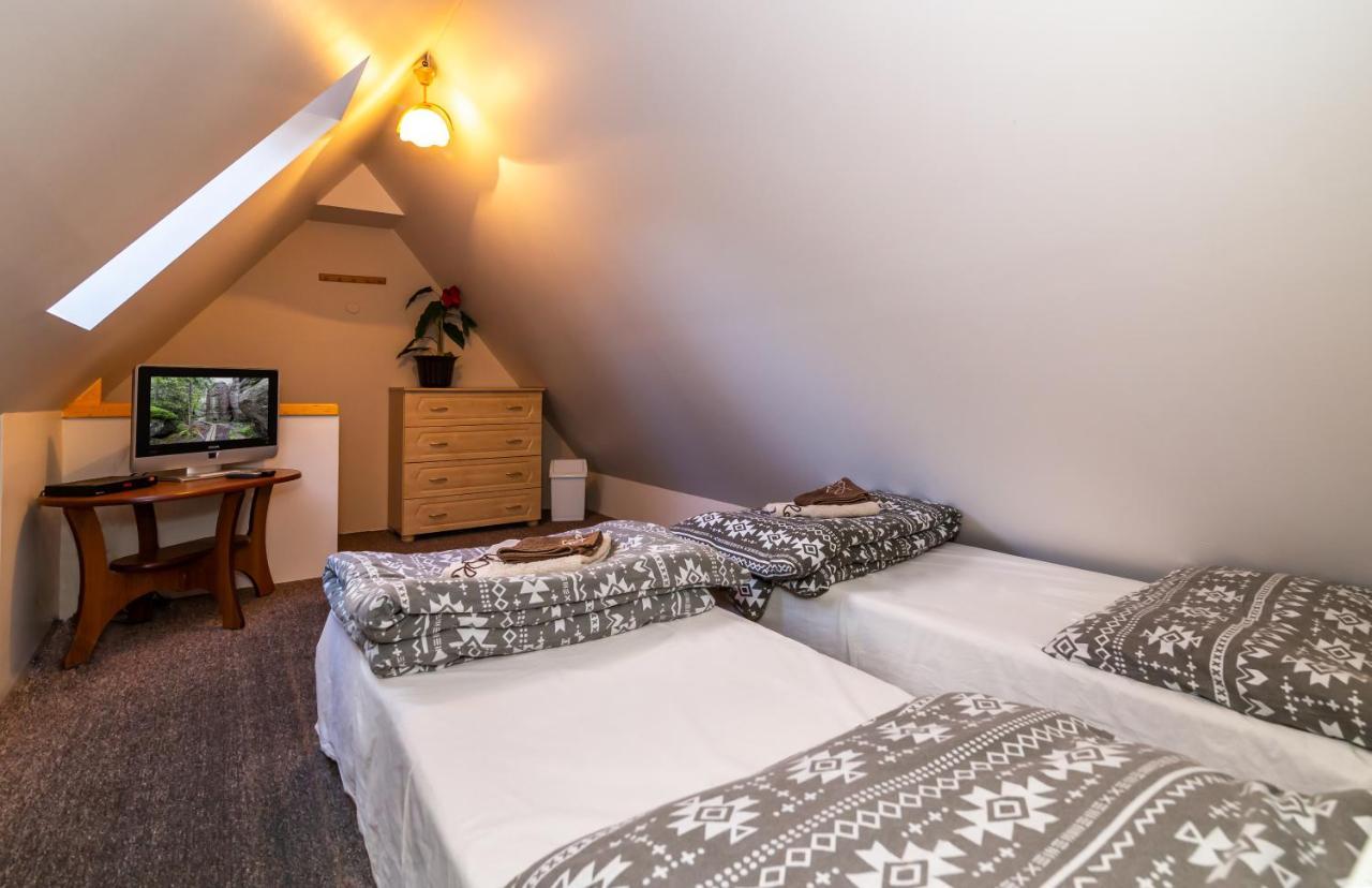Gospoda I Noclegi Na Szlaku Kudowa-Zdrój Buitenkant foto